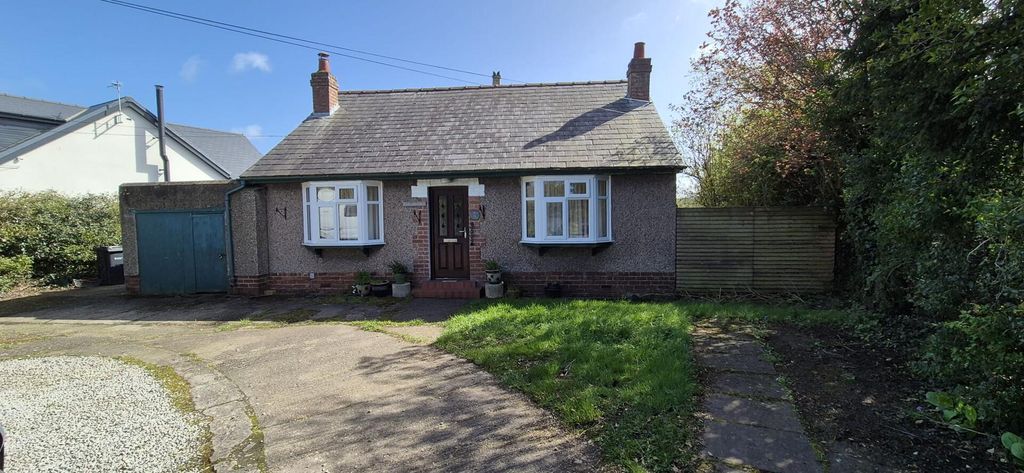 2 bed detached bungalow for saleLiverpool Road, Neston CH64