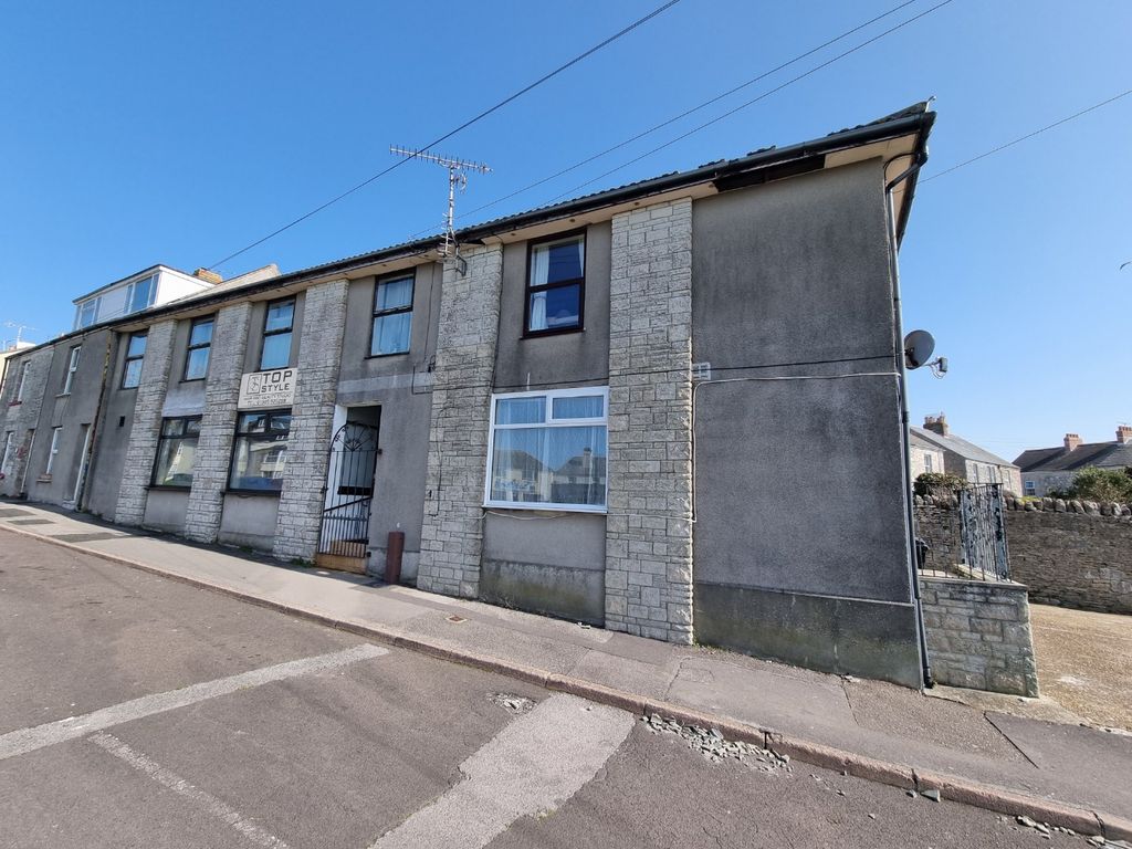 2 bed flat for saleTop Styles, Weston Road, Portland, Dorset DT5