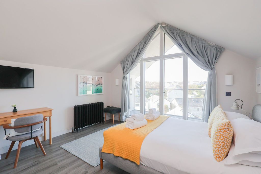 Additional image 11 of 4 bed terraced house for saleThe Strand, Porth, Newquay TR7
