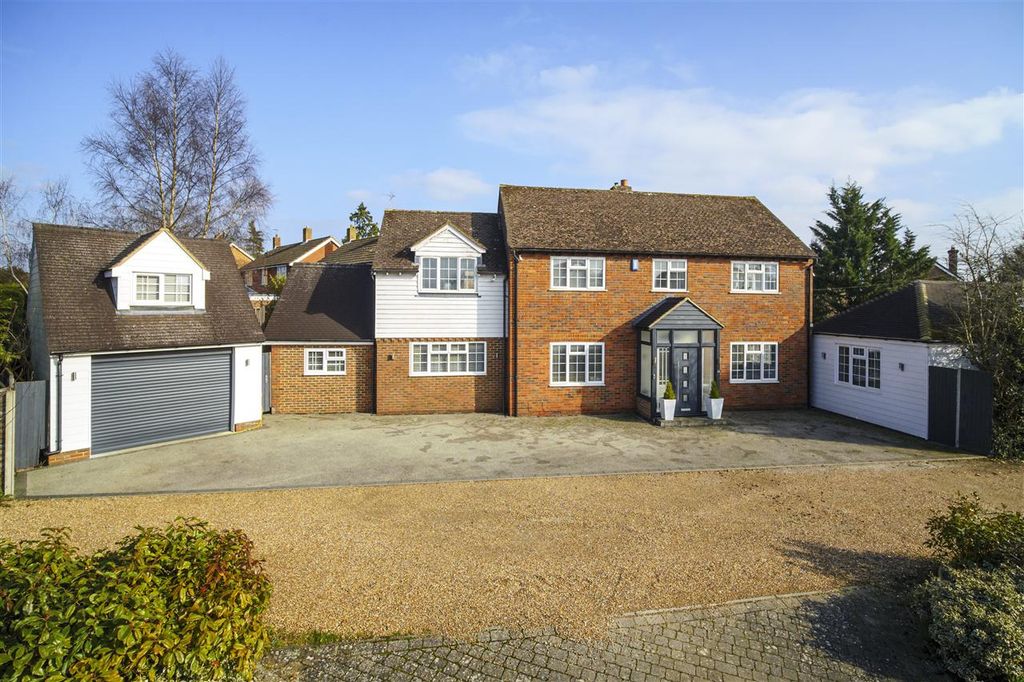 5 bed detached house for saleThe Landway, Bearsted ME14