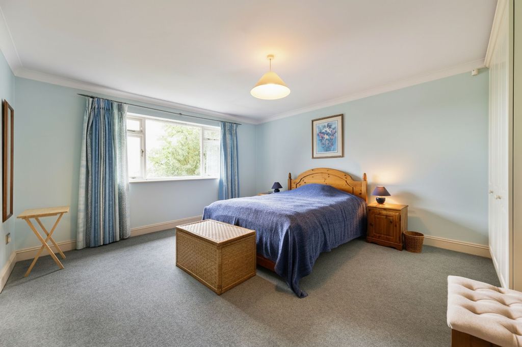Additional image 10 of 5 bed detached house for saleSpinfield Lane West, Marlow SL7