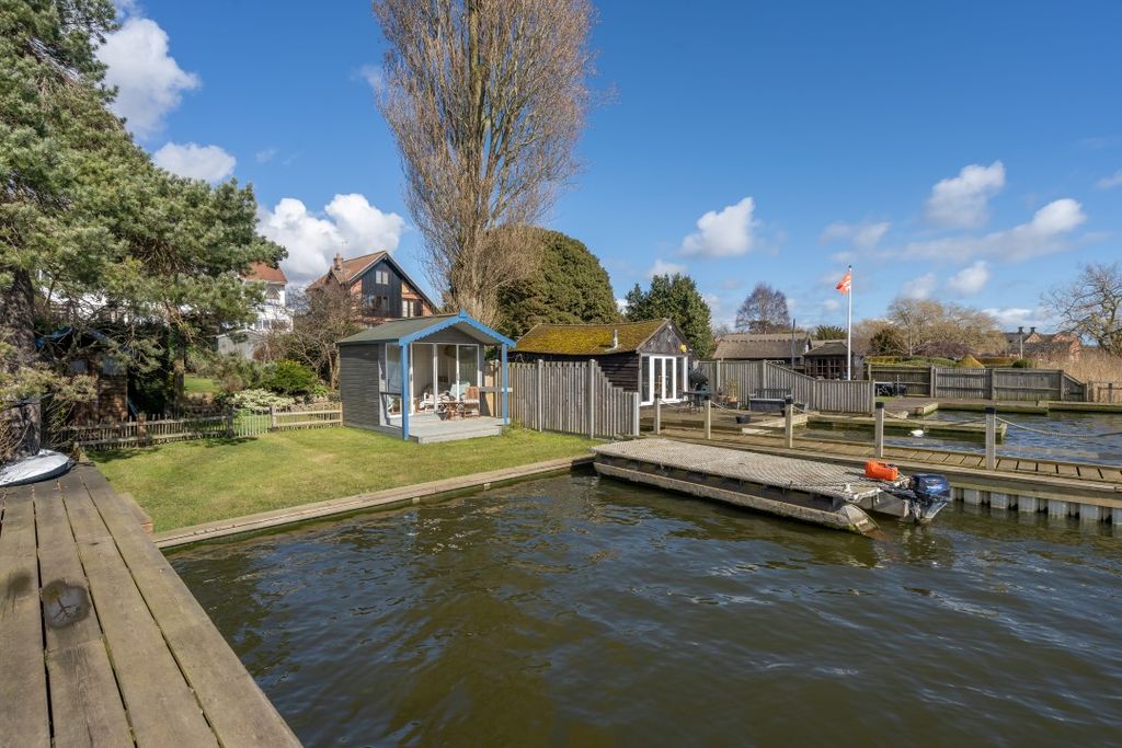 Additional image 28 of 4 bed semi-detached house for saleBroadview Road, Oulton Broad NR32