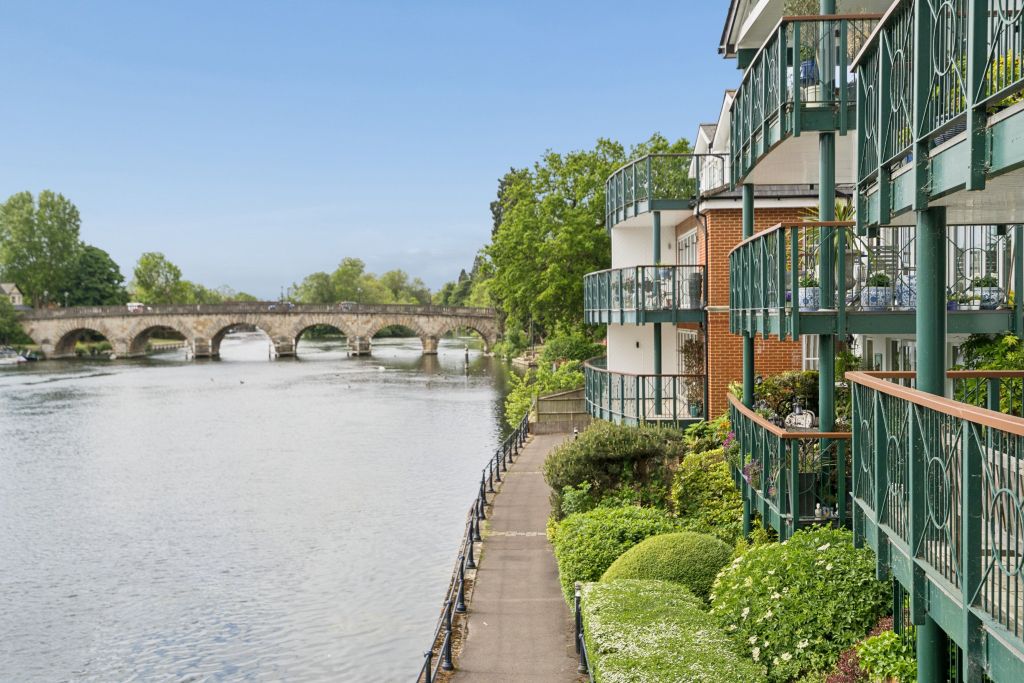 2 bed flat for saleRiver Views, Maidenhead SL6 photo 4