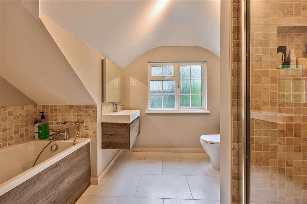 Additional image 15 of 5 bed detached house for saleAndover Road, Newbury, Berkshire RG14
