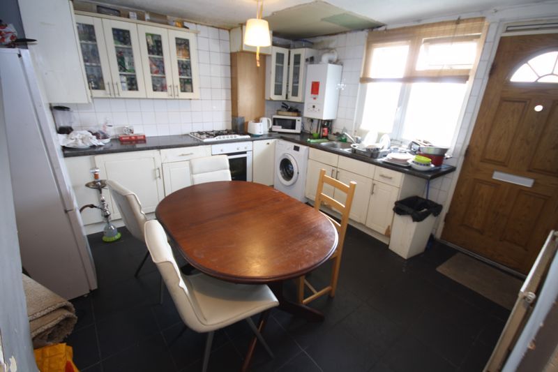 Additional image 2 of 2 bed flat for saleGodfrey Avenue, Northolt UB5