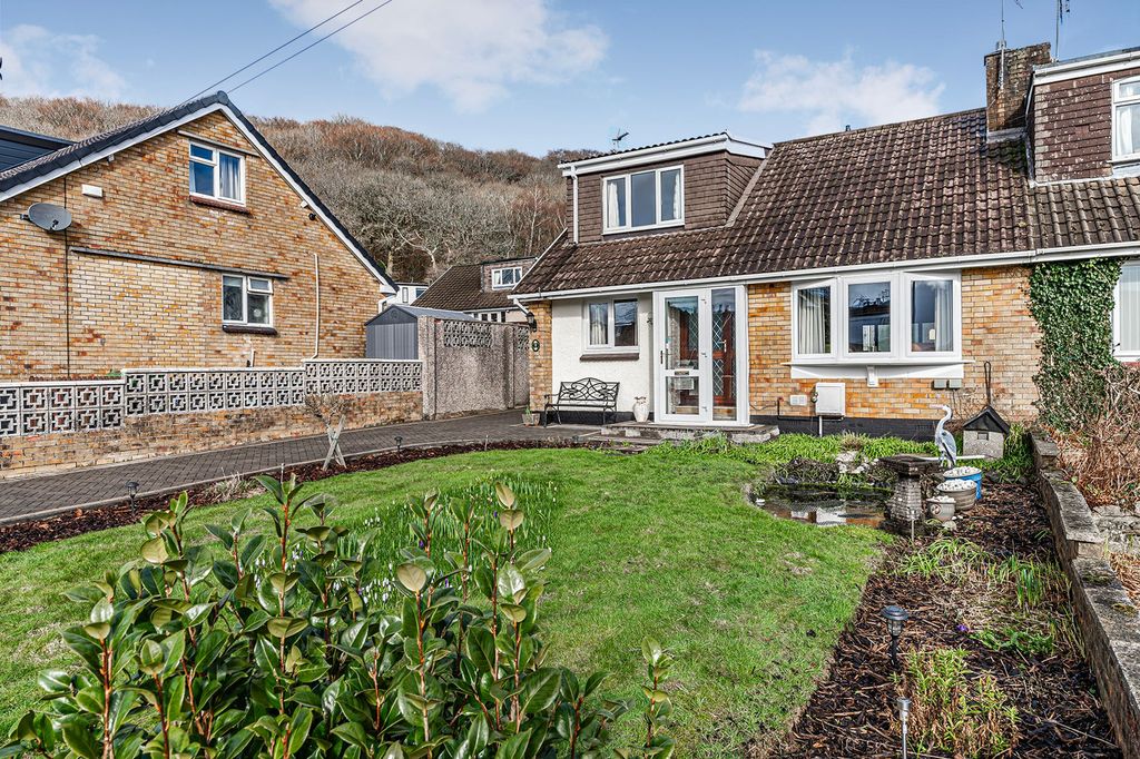 Additional image 4 of 4 bed semi-detached house for saleWhiterock Drive, Pontypridd CF37