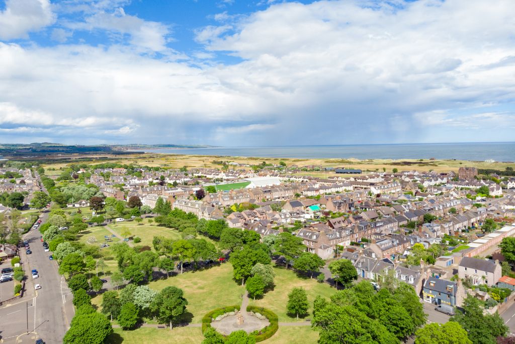 Additional image 38 of 5 bed town house for salePanmure Terrace, Montrose DD10