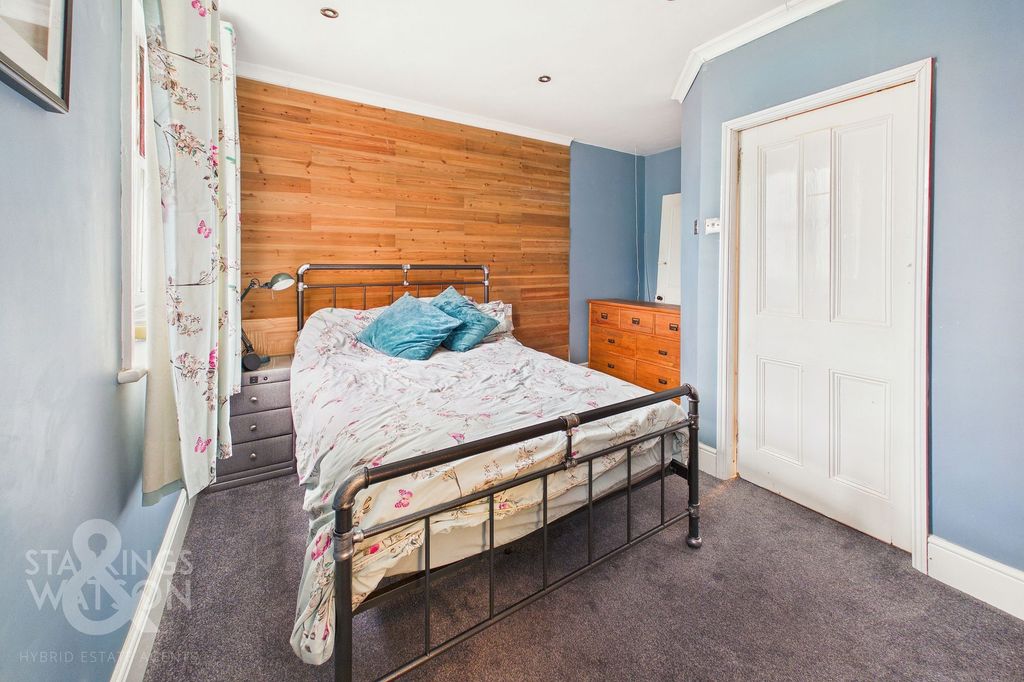 Additional image 20 of 6 bed detached house for saleKirkley Cliff Road, Lowestoft NR33