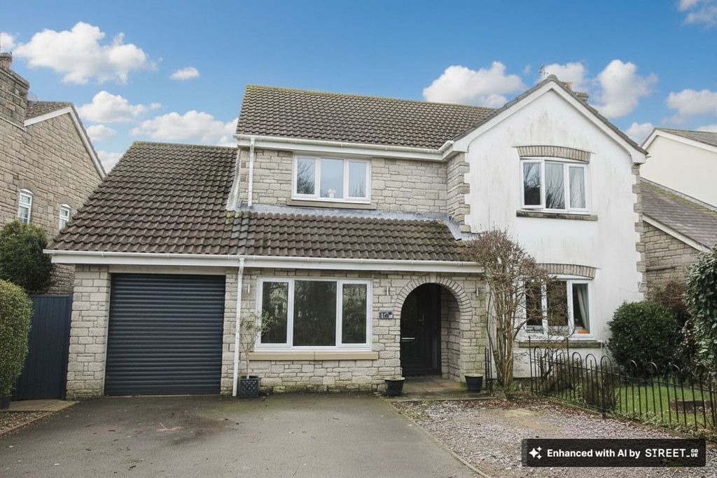 4 bed detached house for saleHeol Pentre'r Felin, Llantwit Major CF61