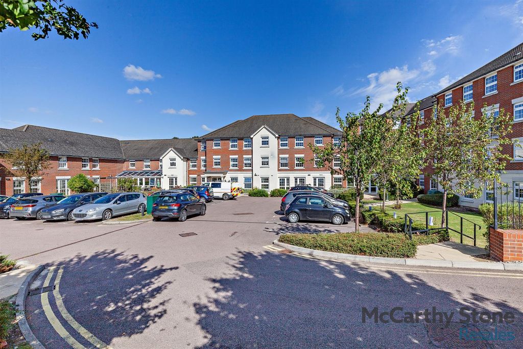 Additional image 3 of 1 bed flat for saleWeighbridge Court, 301 High Street, Chipping Ongar, Essex CM5