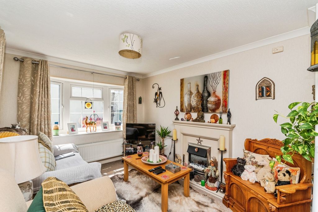 Additional image 4 of 1 bed mobile/park home for saleThatched Cottage Park, Southampton Road, Lyndhurst, Hampshire SO43