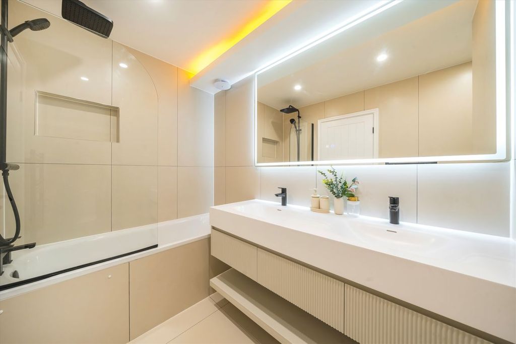 Additional image 6 of 4 bed semi-detached house for saleFlorence Avenue, Morden SM4