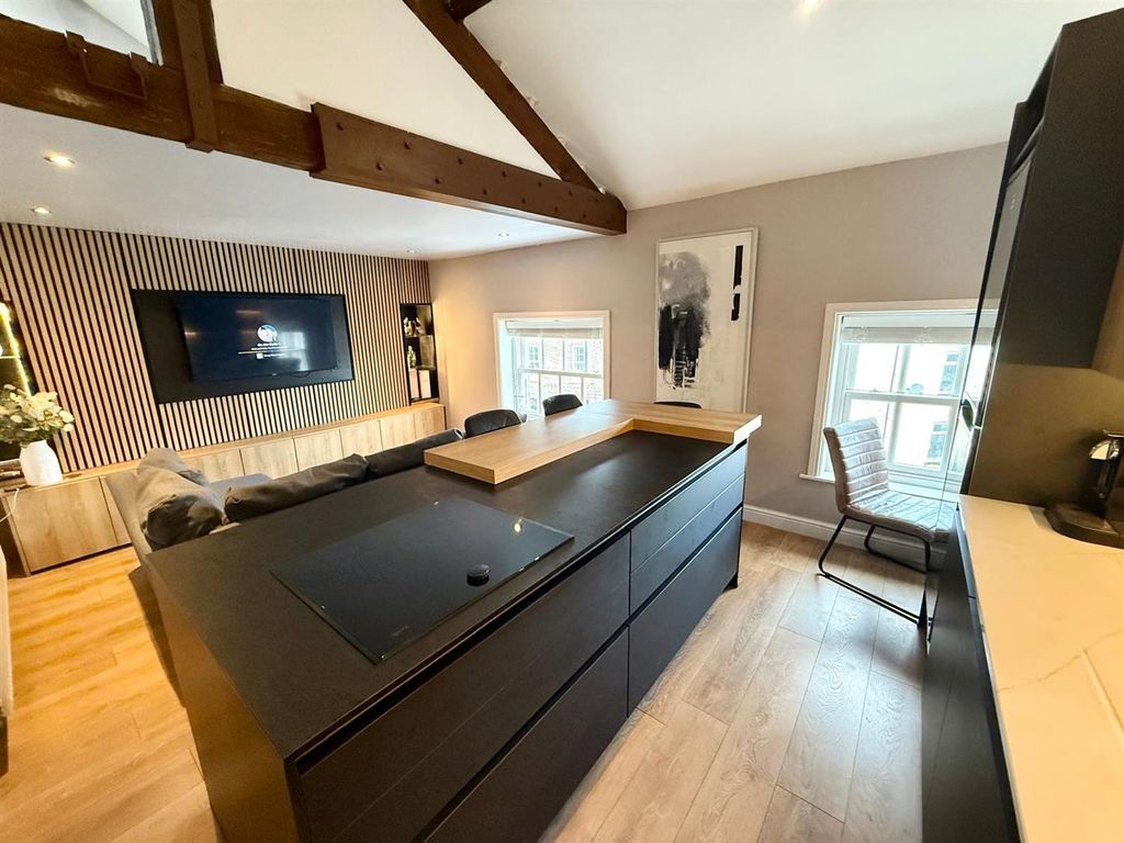 Additional image 2 of 2 bed flat for saleSt Albans Place. Chester Road, Macclesfield SK11