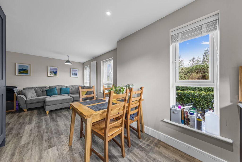 Additional image 5 of 2 bed flat for saleConquerors Way, Northampton NN5