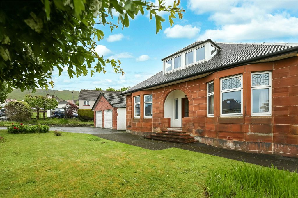 6 bed bungalow for saleGlenacre Drive, Largs, North Ayrshire KA30