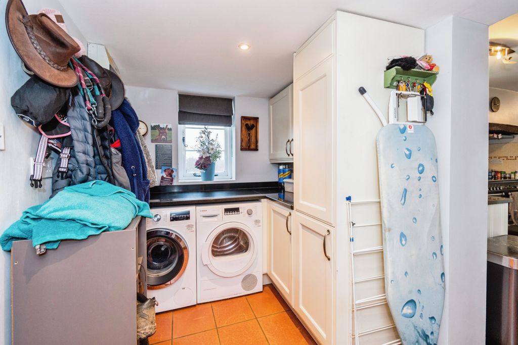 Additional image 14 of 3 bed detached house for saleSilver Street, Lyndhurst, Hampshire SO43