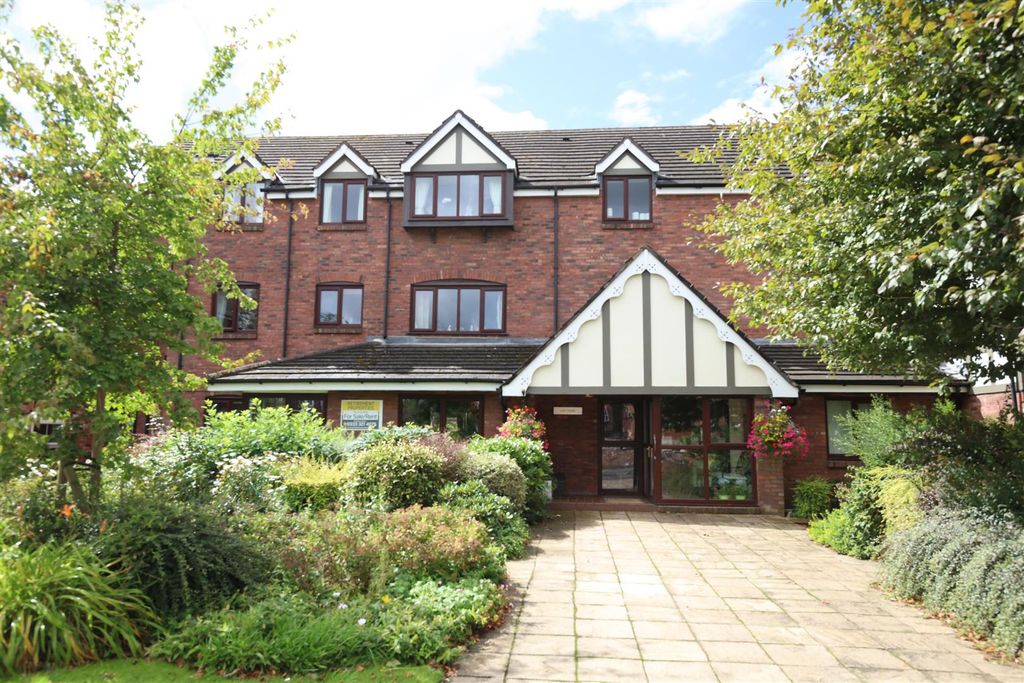 2 bed flat for saleKing Edward Road, Knutsford WA16