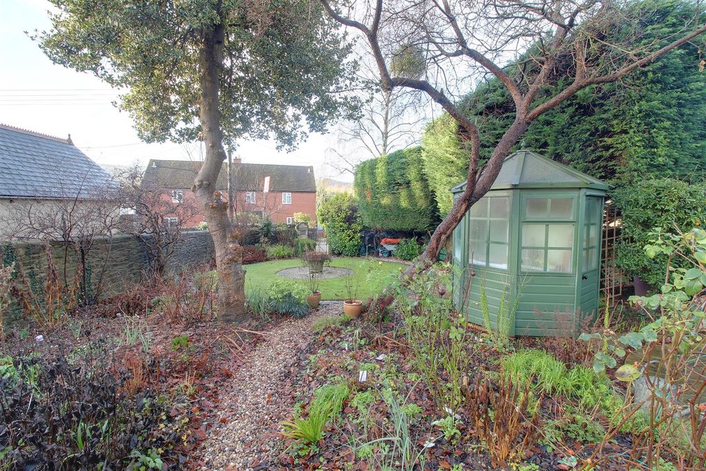 Additional image 25 of 6 bed link detached house for saleStation Lane, Longhope GL17