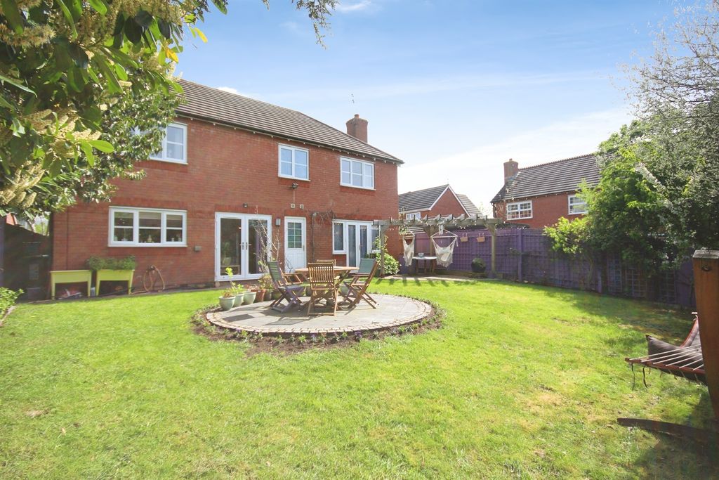 Additional image 15 of 5 bed detached house for saleMedley Grove, Whitnash, Leamington Spa CV31