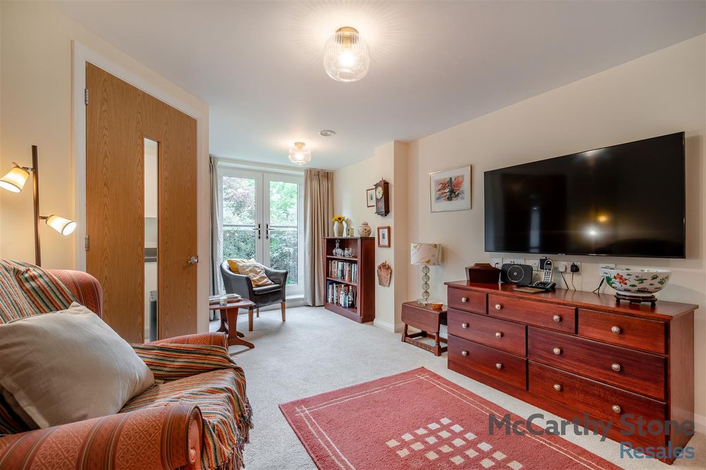 Additional image 3 of 2 bed flat for saleBurlington Gardens, Leyland PR25