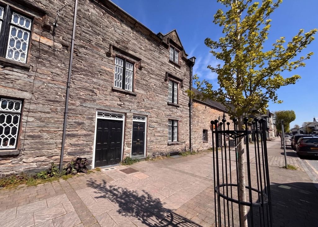 4 bed terraced house for saleHeol Maengwyn, Machynlleth SY20