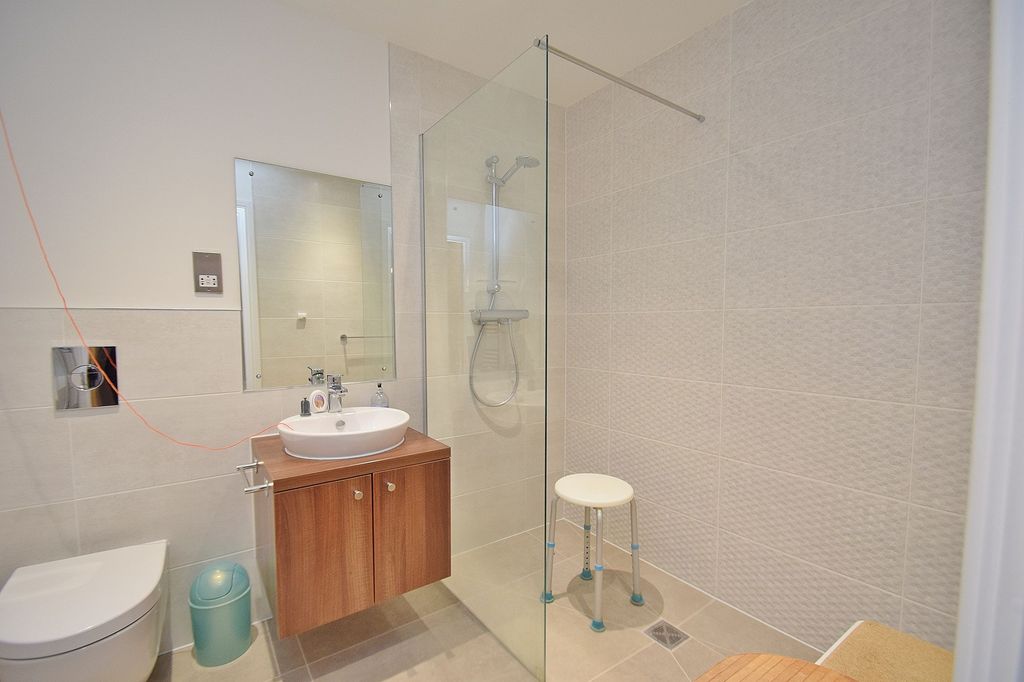 Additional image 5 of 2 bed flat for saleThe Retreat, Princes Risborough HP27