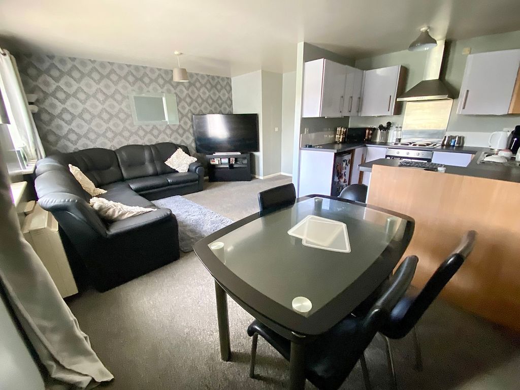 2 bed flat for saleWarren Road, Hartlepool TS24 photo 5