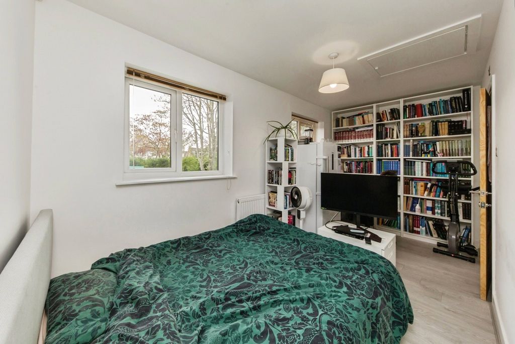 Additional image 10 of 4 bed bungalow for salePriory Lane, Macclesfield, Cheshire SK10