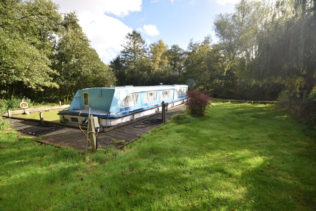 Land for saleCrabbetts Marsh, Horning NR12 photo 5