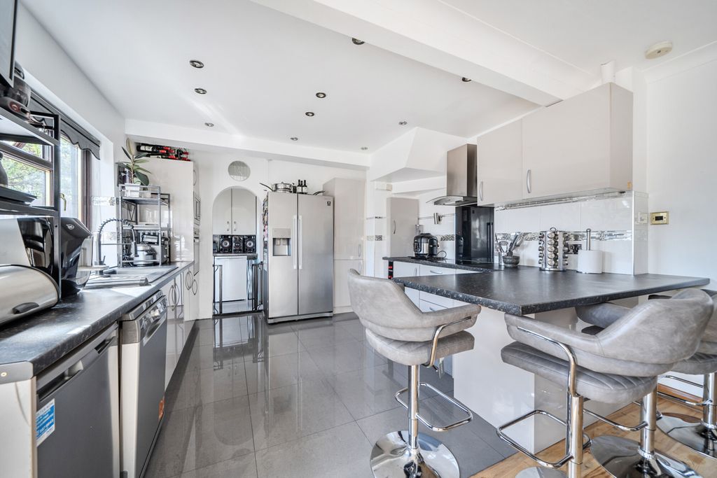 Additional image 5 of 4 bed semi-detached house for saleOldfields Circus, Northolt UB5