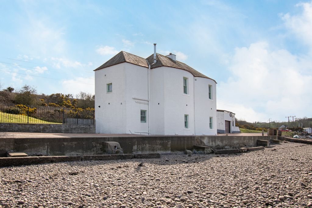 Additional image 3 of 3 bed detached house for saleEsk Road, Montrose DD10