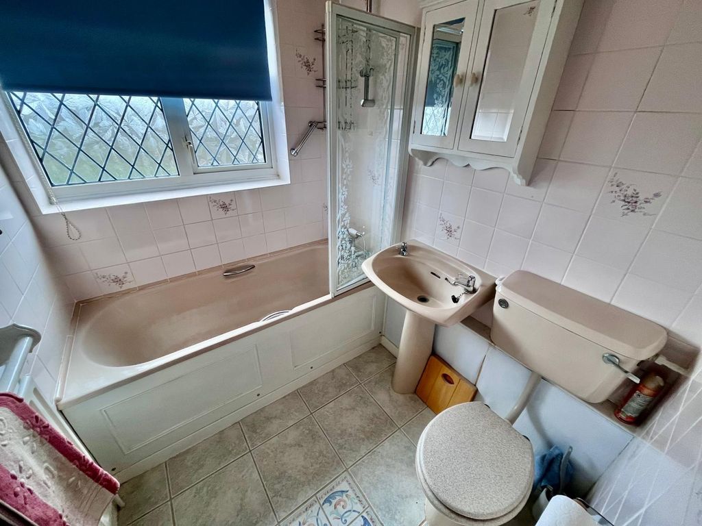 Additional image 12 of 4 bed detached house for saleThurne Close, Newport Pagnell MK16