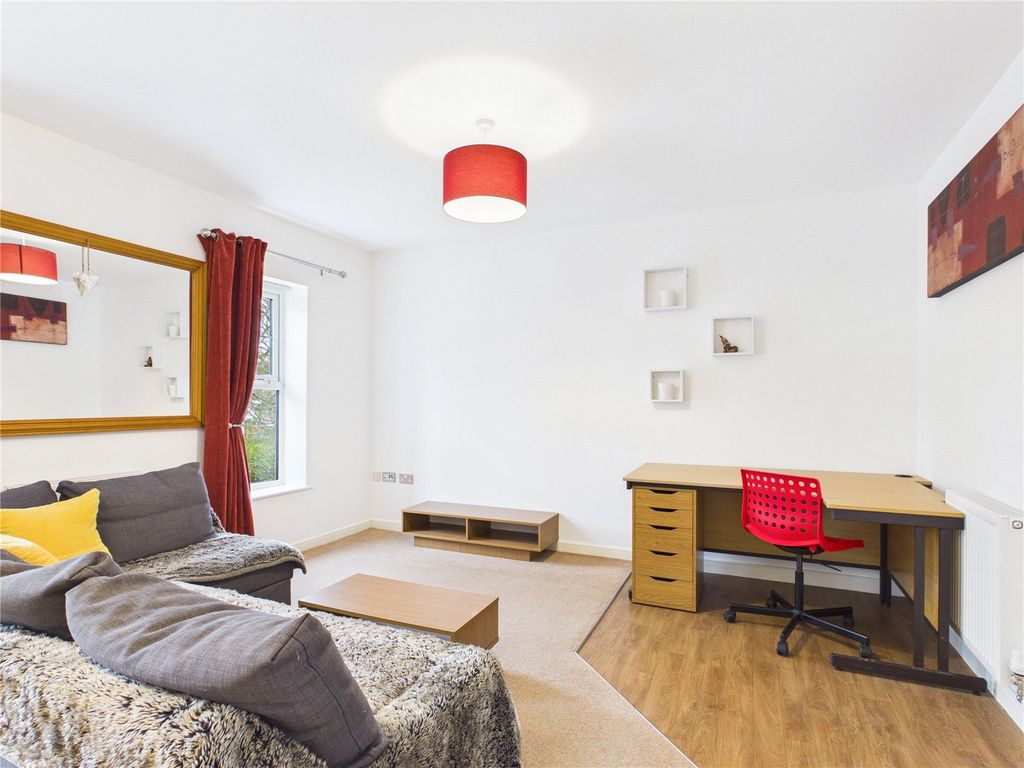 Additional image 3 of 2 bed flat for saleWestminster Road, Macclesfield, Cheshire SK10