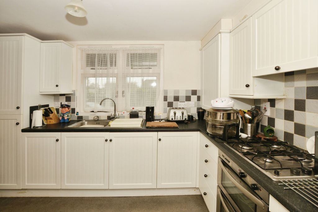 Additional image 12 of 2 bed flat for saleDymchurch Road, New Romney TN28