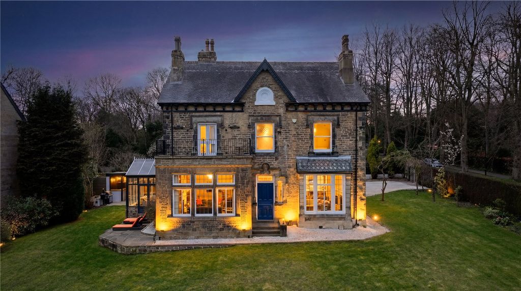 9 bed detached house for saleOld Park Road, Roundhay, West Yorkshire LS8