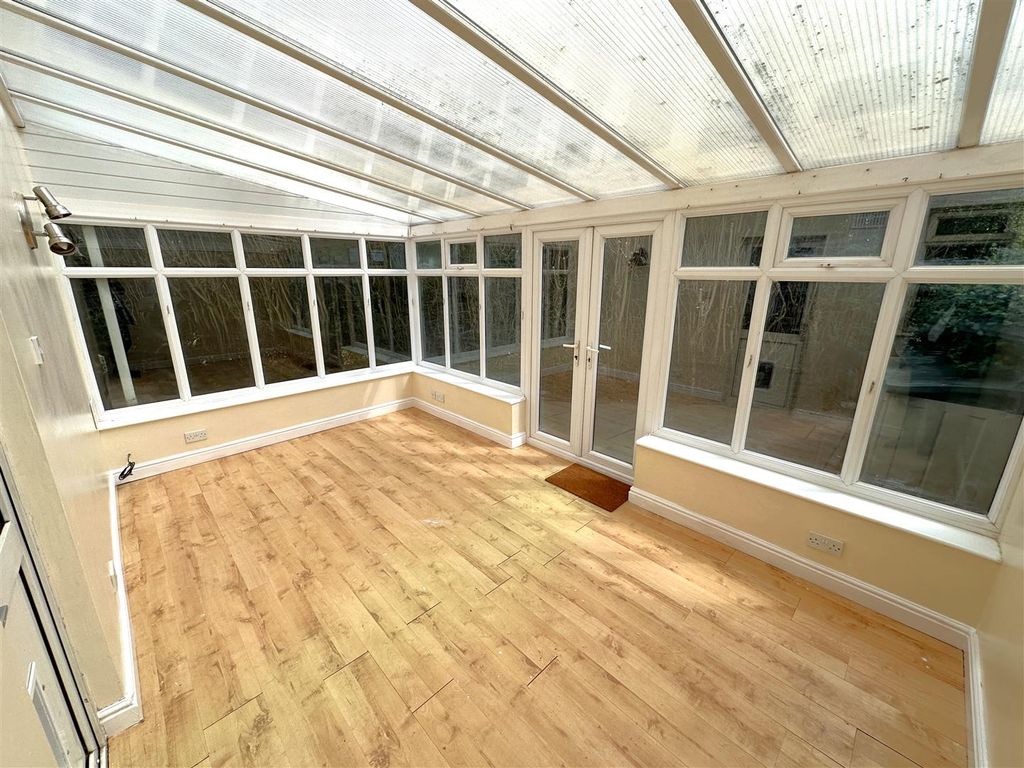 Additional image 6 of 3 bed semi-detached house for saleCranmer Road, Newark NG24