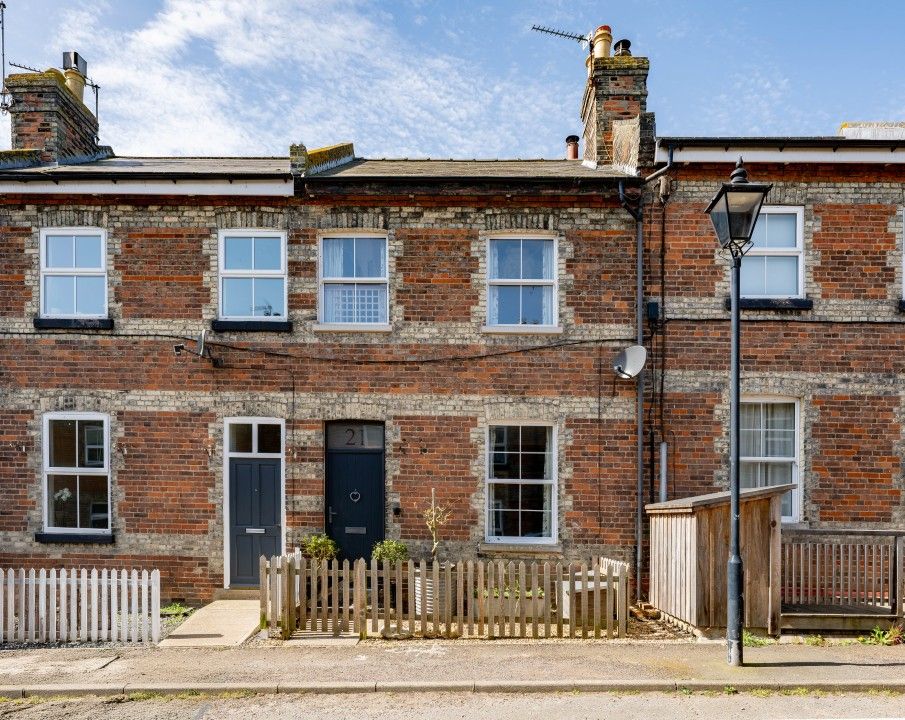 2 bed terraced house for saleMelton Constable, Norfolk NR24 photo 2