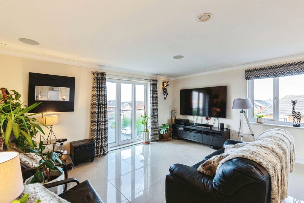 Additional image 2 of 2 bed flat for saleVictory Boulevard, Lytham St. Annes FY8