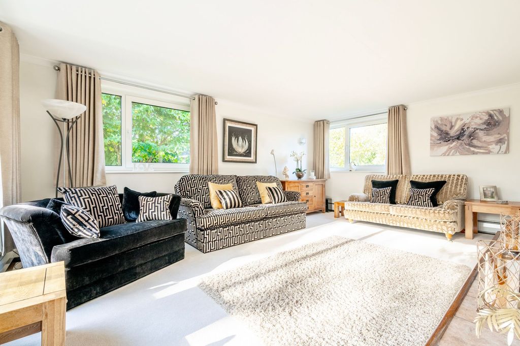 Additional image 8 of 4 bed detached house for saleHall Drive, Oulton Broad NR32
