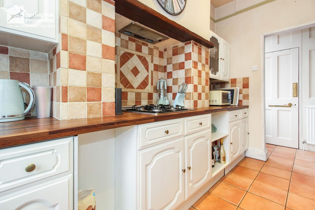 Additional image 9 of 5 bed semi-detached house for saleSnydale Road, Normanton, Wakefield, West Yorkshire WF6