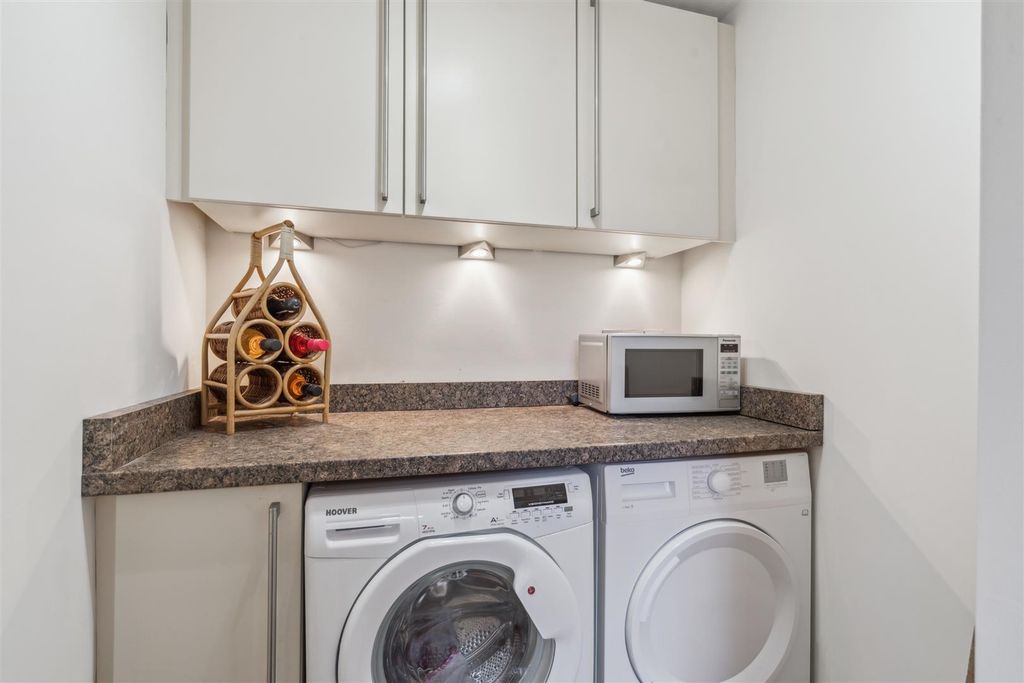 Additional image 11 of 3 bed property for saleHigh Street, Olney MK46