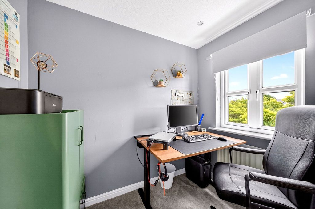 Additional image 20 of 3 bed end terrace house for saleKersehill Crescent, Falkirk FK2