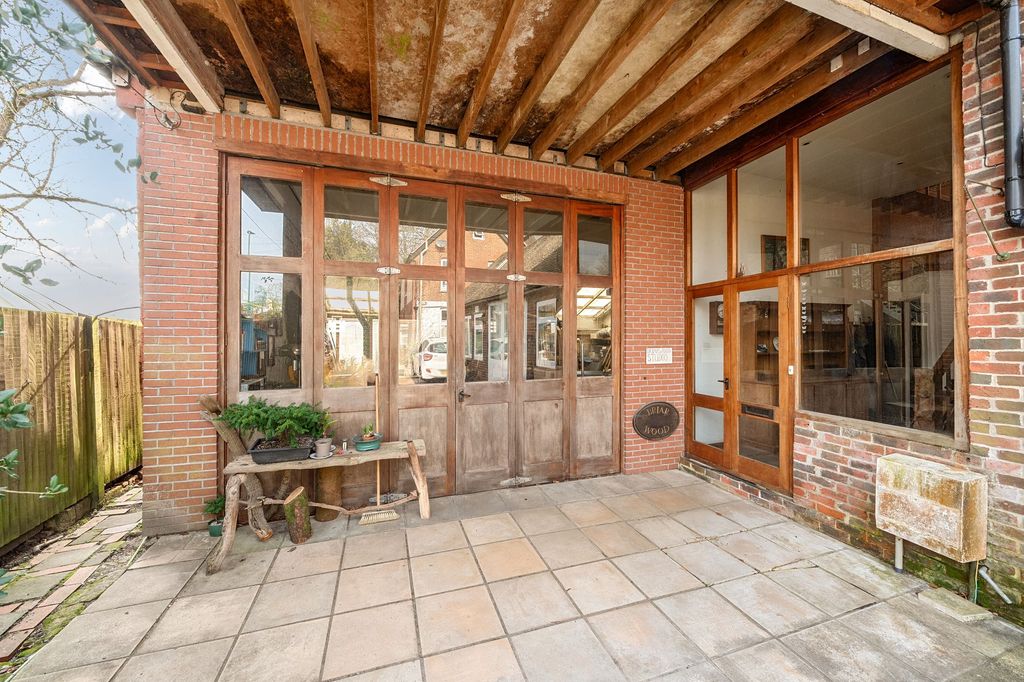 Additional image 2 of 3 bed maisonette for saleBriarwood Workshop And Studio, Bepton Road, Midhurst GU29