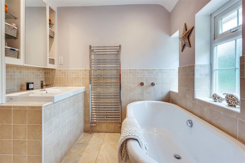 Additional image 11 of 4 bed detached house for saleHenley Road, Marlow, Buckinghamshire SL7