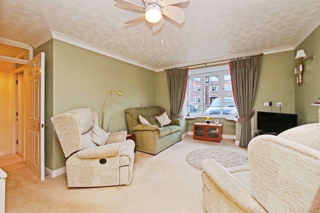 Additional image 8 of 2 bed flat for saleWyre Mews, Haxby, York YO32