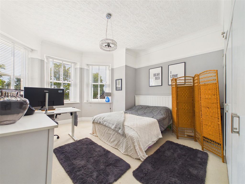 Additional image 11 of 5 bed semi-detached house for saleHigh Street, North Ferriby HU14