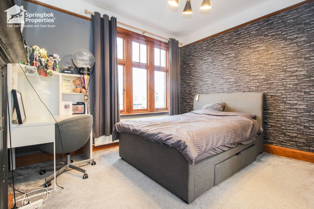 Additional image 11 of 5 bed semi-detached house for saleSnydale Road, Normanton, Wakefield, West Yorkshire WF6