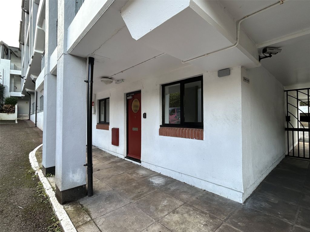 2 bed flat for saleWestgate Mews, Launceston, Cornwall PL15