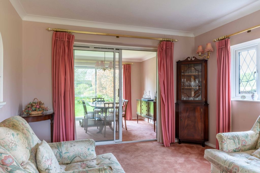 Additional image 10 of 4 bed detached house for saleOsborne Road, Potters Bar EN6