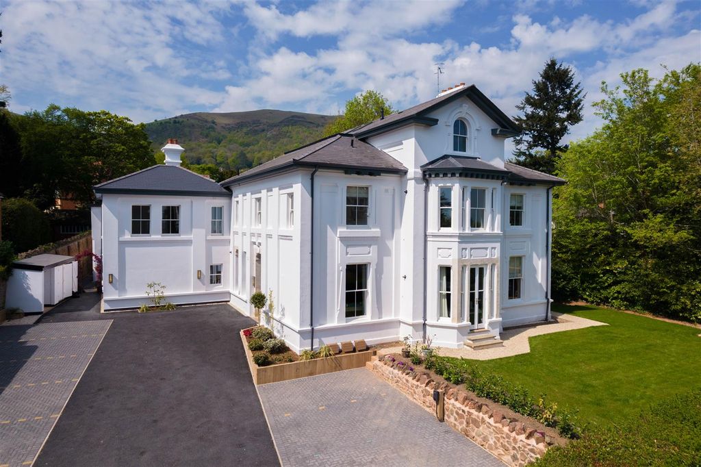 1 bed flat for saleGreat Malvern, Malvern WR14